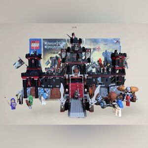 Lego 8877 Knights' Kingdom II Vladek's Dark Fortress Set 2005 *MISSING 1 piece*